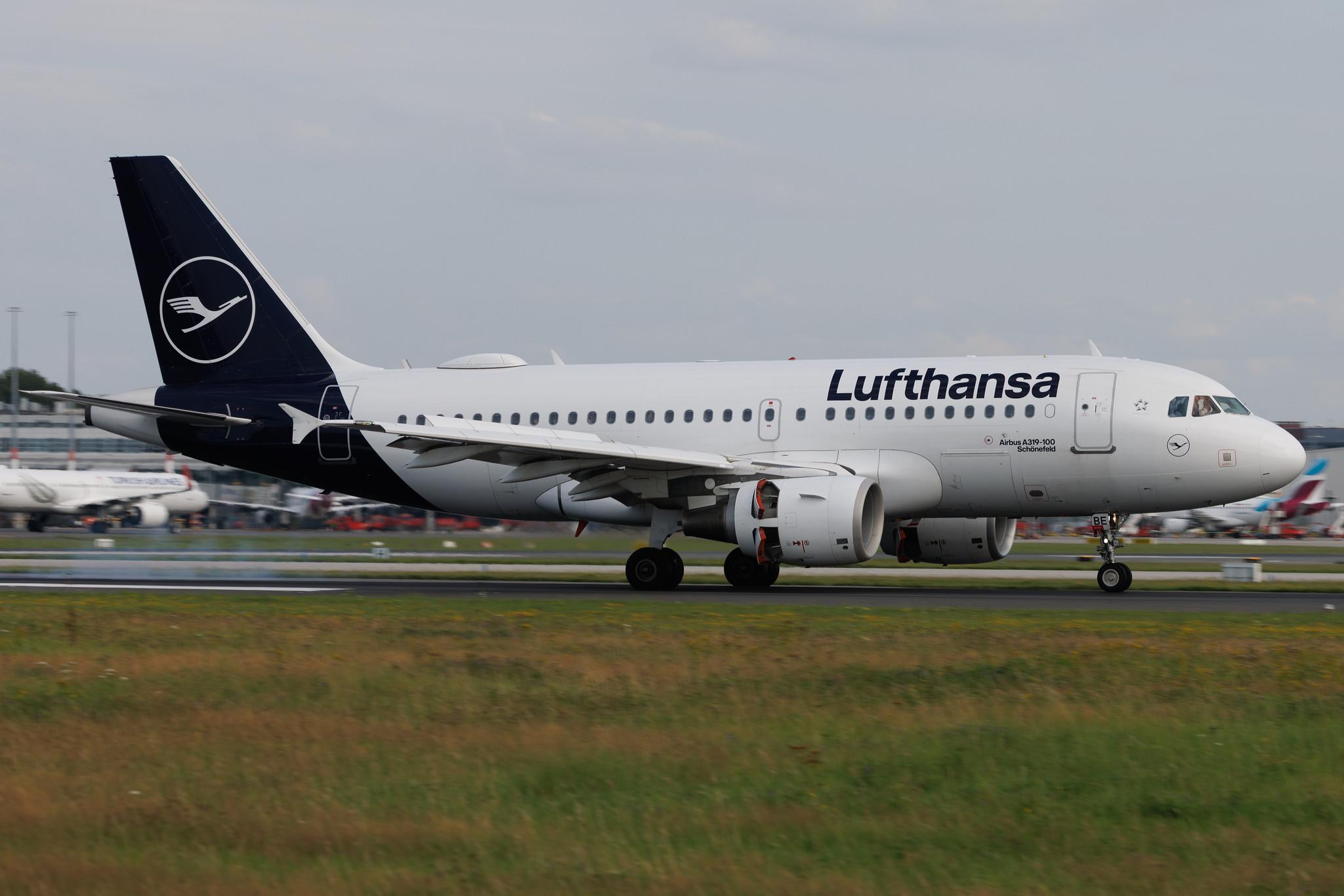 Hamburg Airport: Lufthansa (LH / DLH) | Airbus A319-112 A319 | D-AIBE | MSN 4511