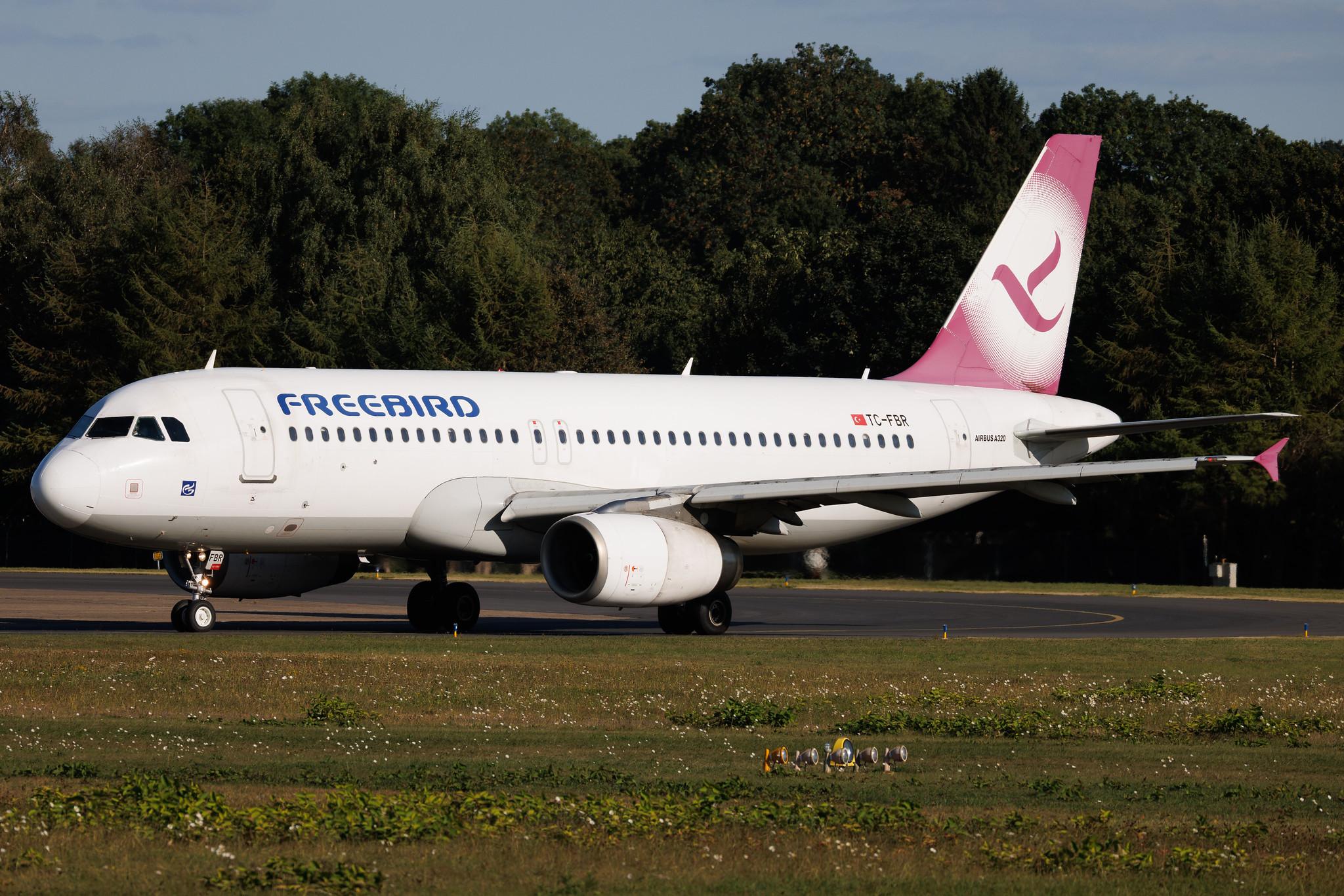 Hamburg Airport: Freebird Airlines (FH / FHY) | Airbus A320-232 A320 | TC-FBR | MSN 2524