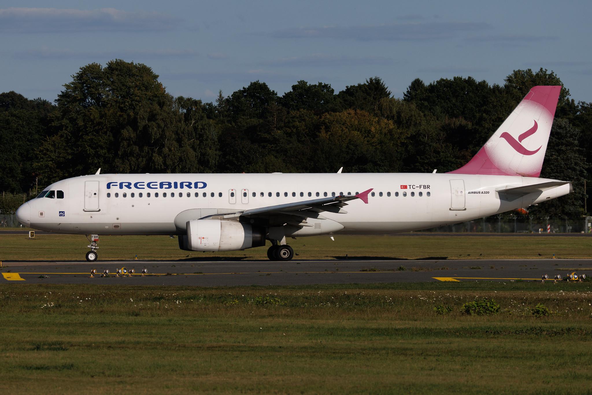 Hamburg Airport: Freebird Airlines (FH / FHY) | Airbus A320-232 A320 | TC-FBR | MSN 2524