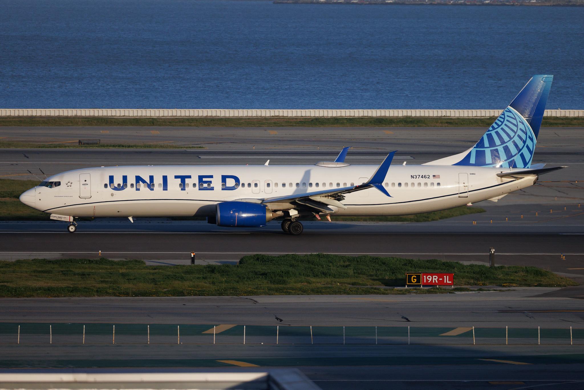 San Francisco International Airport: United Airlines (UA / UAL) | Boeing 737-924(ER) B739 | N37462 | MSN 37207