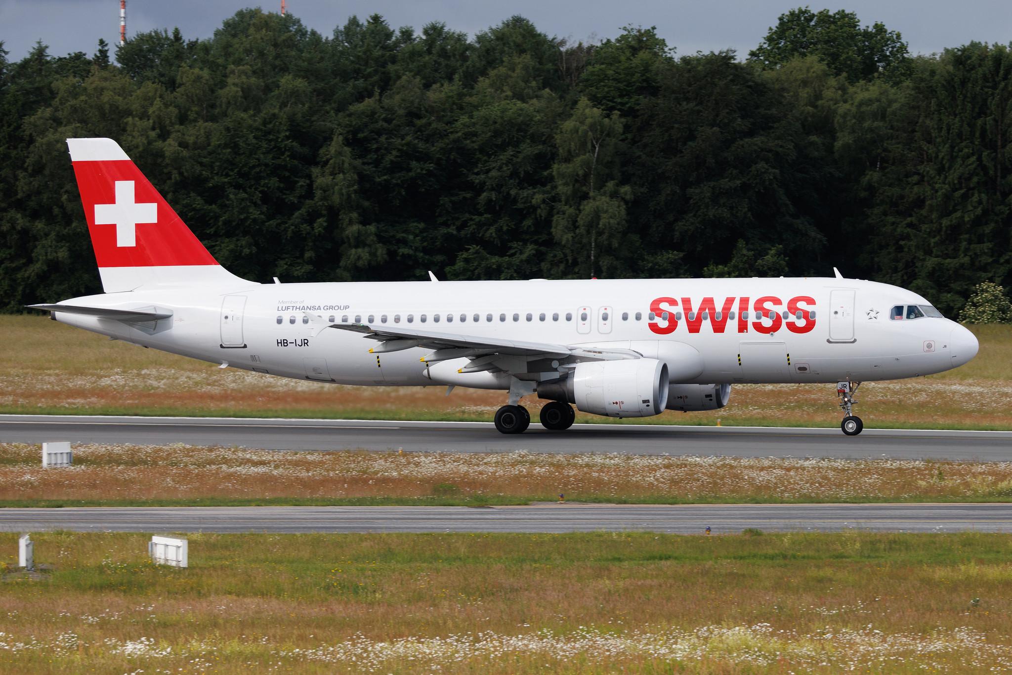 Hamburg Airport: Swiss (LX / SWR) | Airbus A320-214 A320 | HB-IJR | MSN 0703